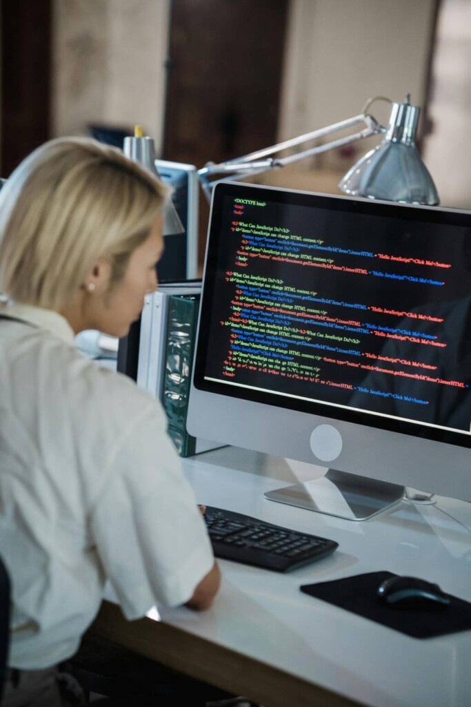 Máster Dual en Desarrollo de Software & Negocio Digital de la UDC: la formación que buscan las empresas tecnológicas